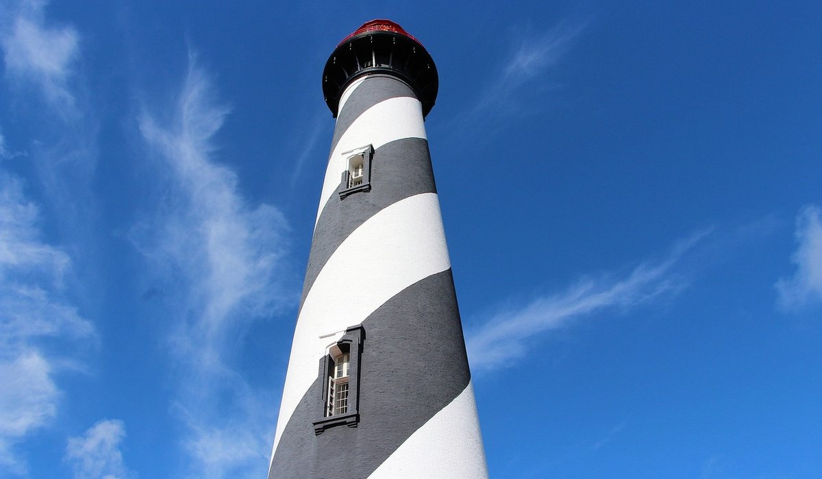 How to Read a Lighthouse Flash Pattern